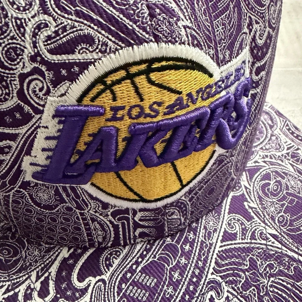 Los Angeles Lakers Adidas Fitted Hat Size‎ 7 3/4 7.25 AOP Paisley All Over Print